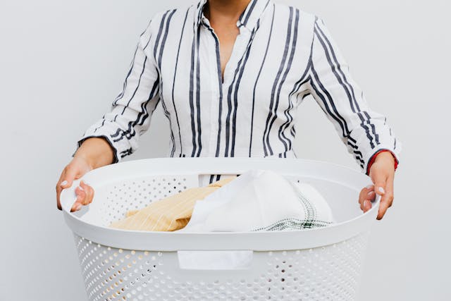 Simplify Your Laundry Routine with Discounted Laundry Carts